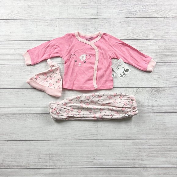 Duck Duck Goose Other - Duck Duck Goose Baby Outfit Set Bear Wrap Top Pants Hat 3-Piece NWT 6-9 Months